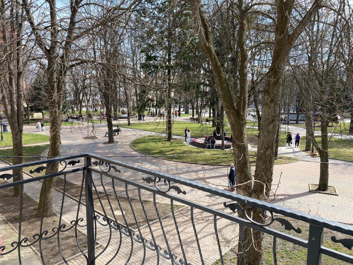 Park Apartment Vinnytsia Exteriör bild